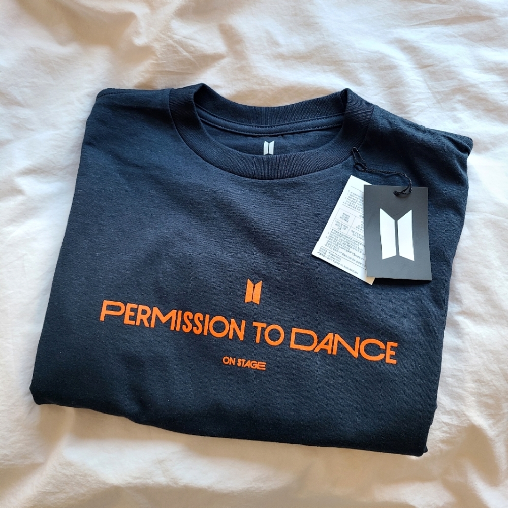 Limited edition BTS Permission to Dance official merch Icon s/s t-shirt